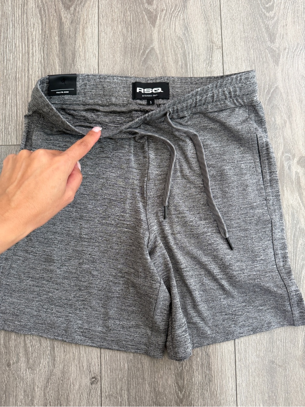 Tilly's Boys size Small Heather Gray Athletic Drawstring Shorts